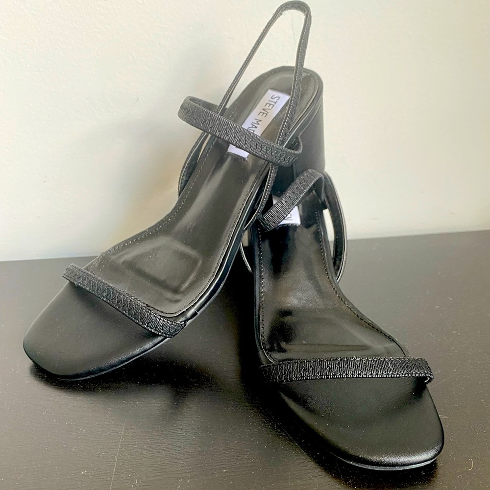 Black sandal